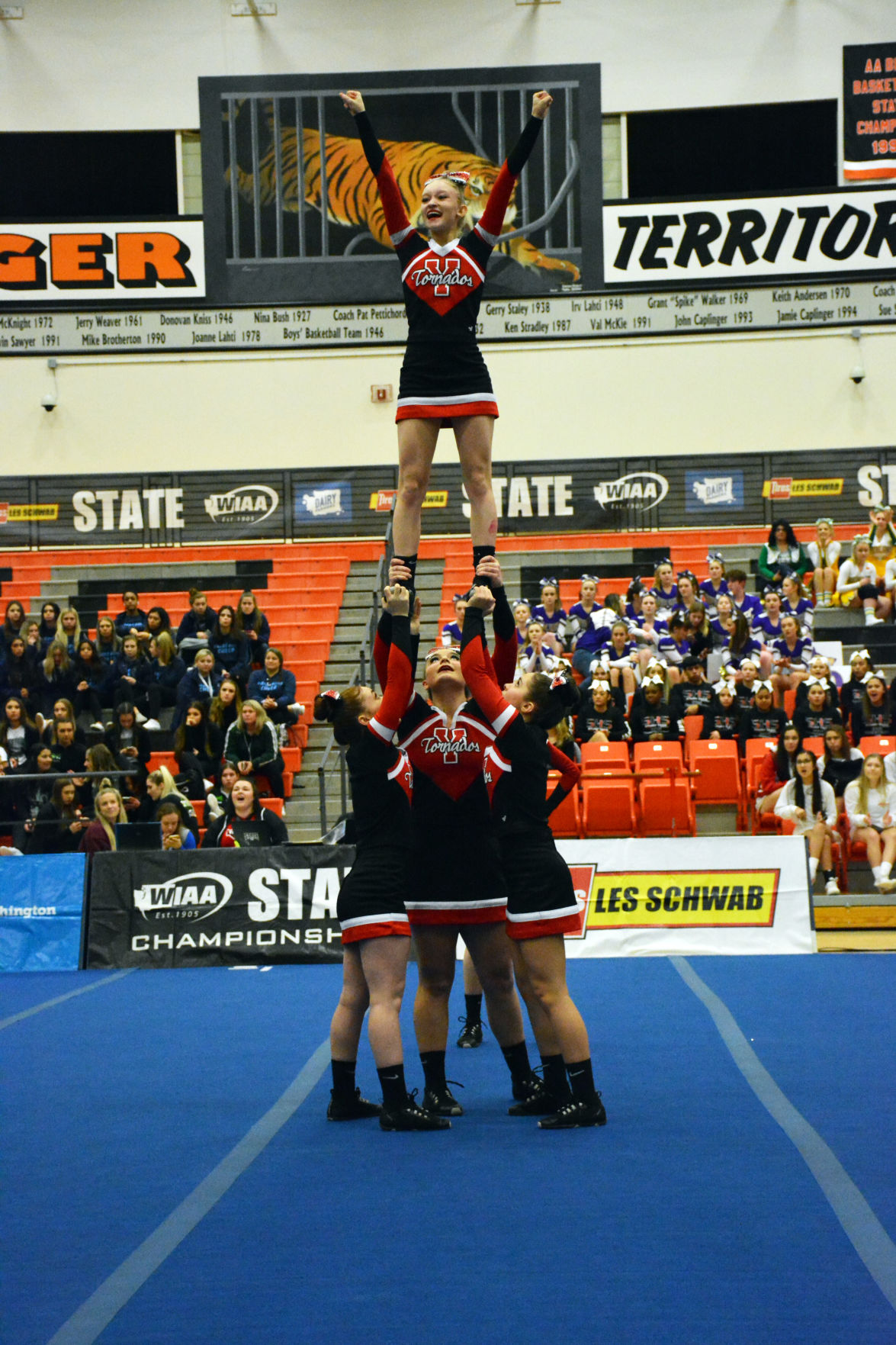 200213.yelm.cheer.2.jpg